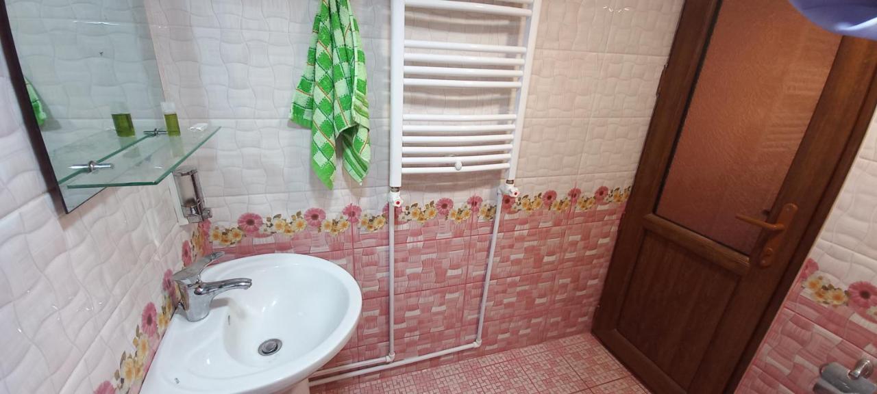 Dream House & Hostel Sevan Ngoại thất bức ảnh