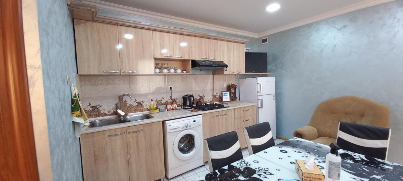 Dream House & Hostel Sevan Ngoại thất bức ảnh
